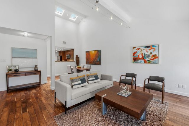 6409 Paintbrush HOLW, Austin, TX 78750