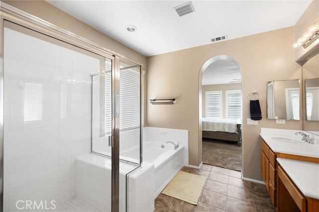 33713 Pebble Brook Circle, Temecula, CA 92592