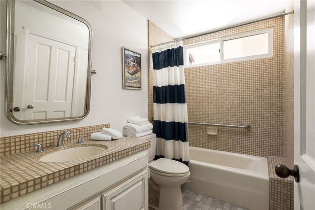 27 Los Monteros Drive, Dana Point, CA 92629