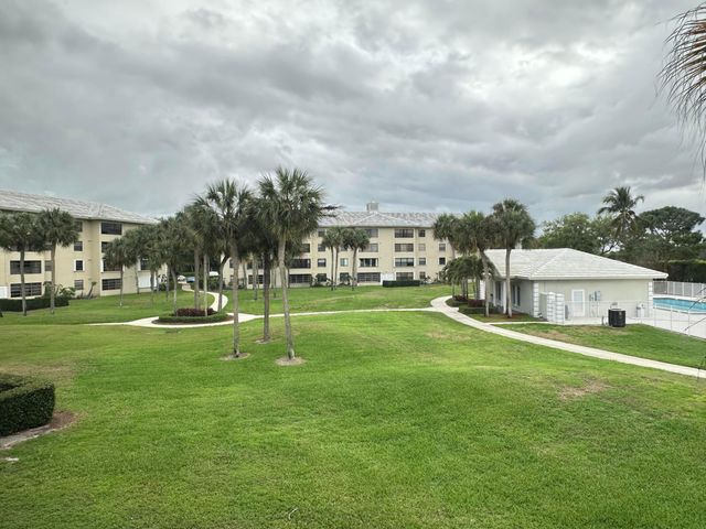 3511 Village Boulevard 205, West Palm Beach, FL 33409