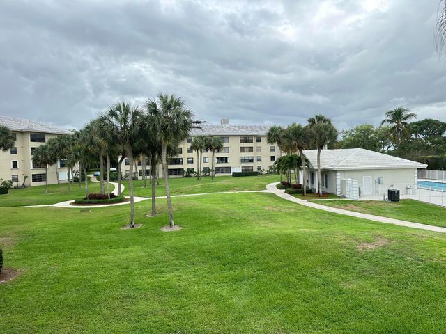 3511 Village Boulevard 205, West Palm Beach, FL 33409