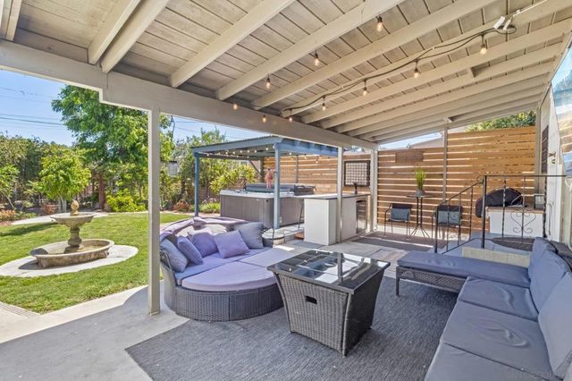 8653 Washington Ave, La Mesa, CA 91942