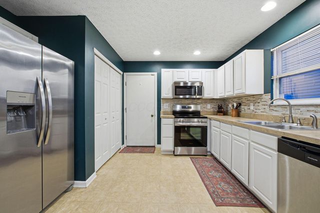 2172 Balais Court, Grove City, OH 43123