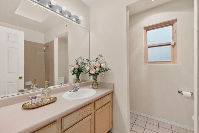 2822 Calle de Oriente, Santa Fe, NM 87507