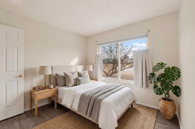 2822 Calle de Oriente, Santa Fe, NM 87507