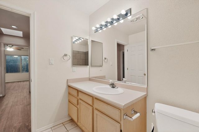 2822 Calle de Oriente, Santa Fe, NM 87507