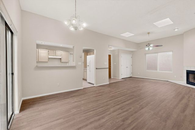 2822 Calle de Oriente, Santa Fe, NM 87507