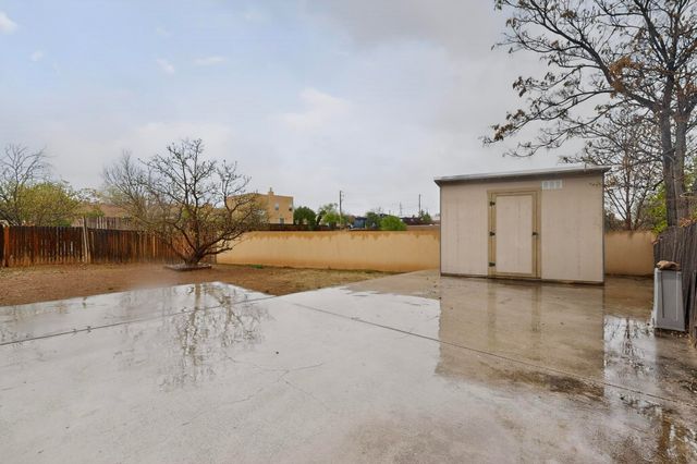 2822 Calle de Oriente, Santa Fe, NM 87507