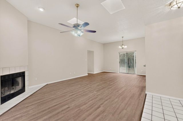 2822 Calle de Oriente, Santa Fe, NM 87507