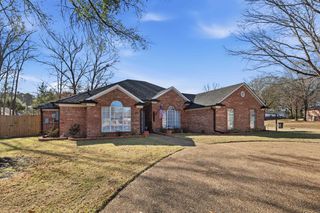 105 Cheyenne Trl, Gilmer, TX 75644