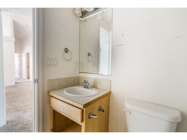 87564 TREK Dr, Veneta, OR 97487