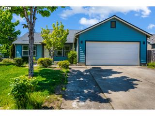87564 TREK Dr, Veneta, OR 97487