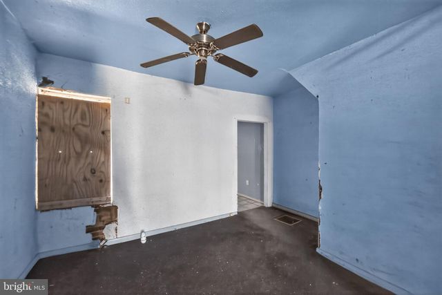 136 N 25TH ST, Camden, NJ 08105