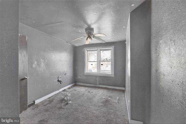 136 N 25TH ST, Camden, NJ 08105