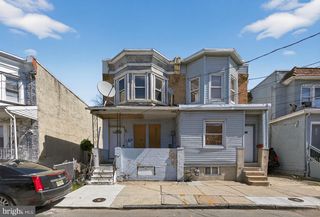 136 N 25TH ST, Camden, NJ 08105