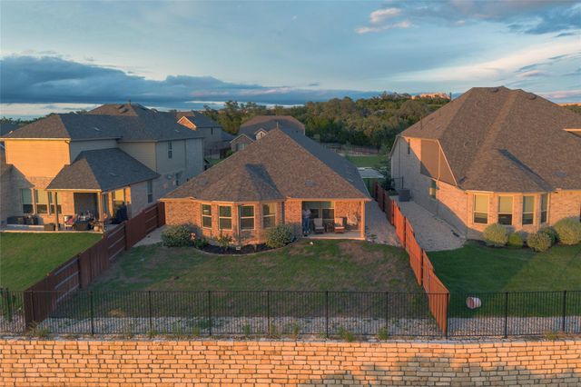 6808 Cliff Rose DR, Spicewood, TX 78669