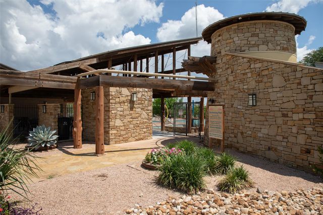 6808 Cliff Rose DR, Spicewood, TX 78669