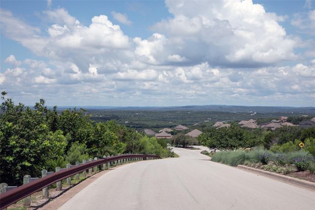 6808 Cliff Rose DR, Spicewood, TX 78669