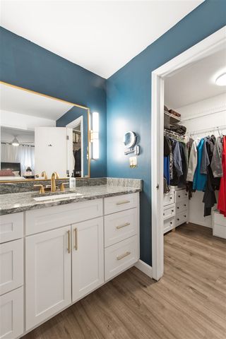 1803 Farmbrook Drive, Troy, MI 48098