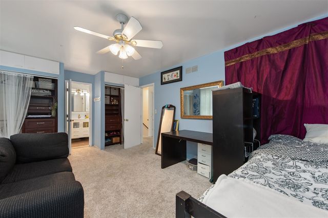 1803 Farmbrook Drive, Troy, MI 48098