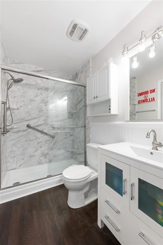 1803 Farmbrook Drive, Troy, MI 48098