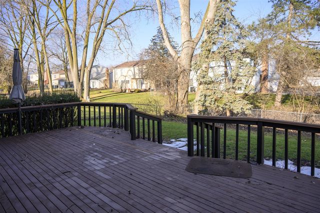 1803 Farmbrook Drive, Troy, MI 48098