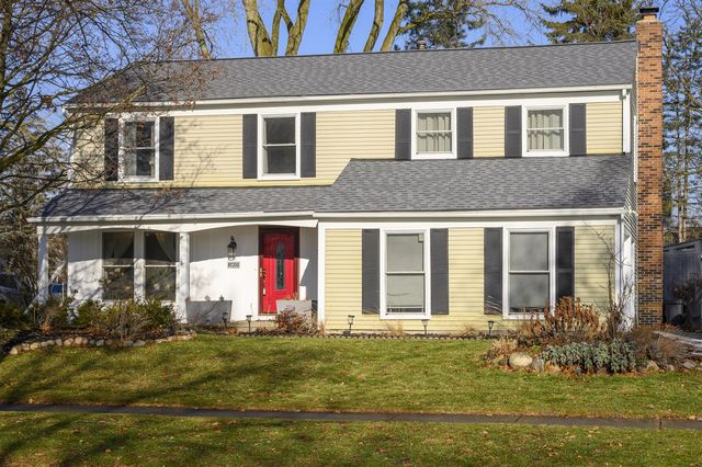 1803 Farmbrook Drive, Troy, MI 48098