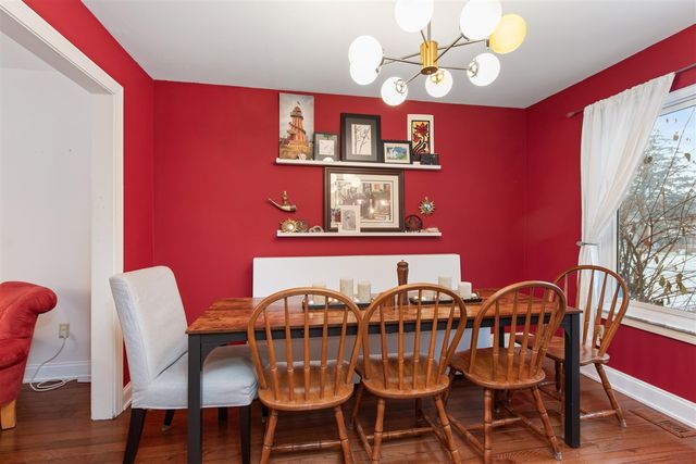 1803 Farmbrook Drive, Troy, MI 48098