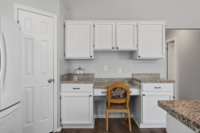 1317 E KNOLLWOOD DR, Sandy, UT 84092