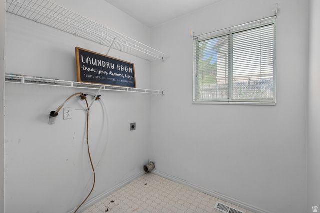 1317 E KNOLLWOOD DR, Sandy, UT 84092