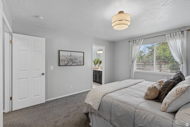 1317 E KNOLLWOOD DR, Sandy, UT 84092