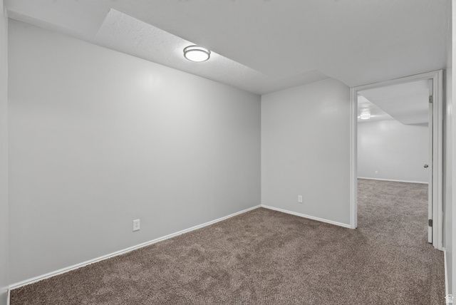 1317 E KNOLLWOOD DR, Sandy, UT 84092