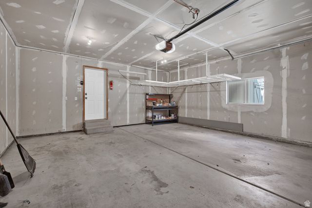 1317 E KNOLLWOOD DR, Sandy, UT 84092