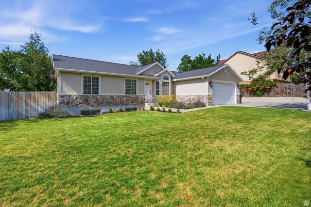 1317 E KNOLLWOOD DR, Sandy, UT 84092