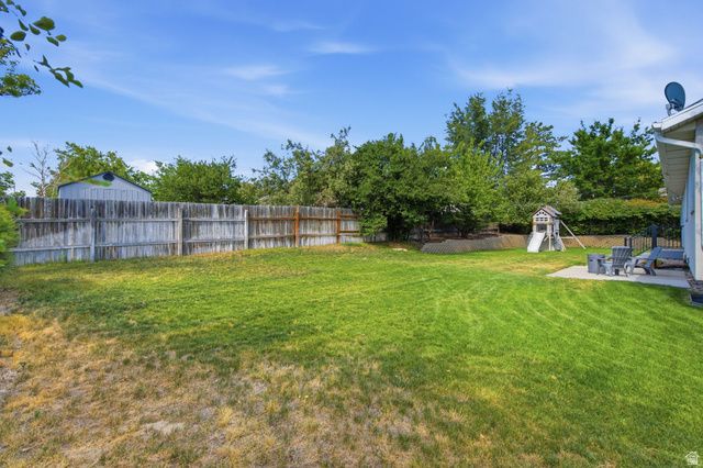 1317 E KNOLLWOOD DR, Sandy, UT 84092