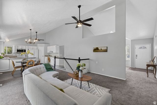 1317 E KNOLLWOOD DR, Sandy, UT 84092