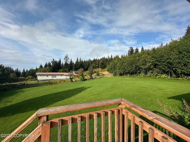 32925 Voznesenka Road, Homer, AK 99603