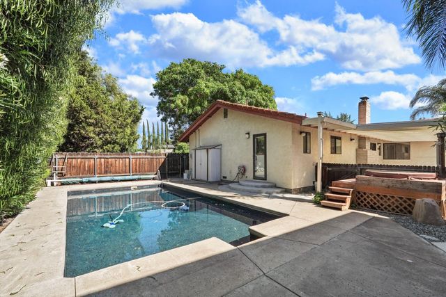 925 Constitution Way, Tracy, CA 95376