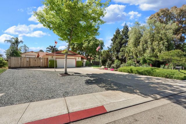 925 Constitution Way, Tracy, CA 95376