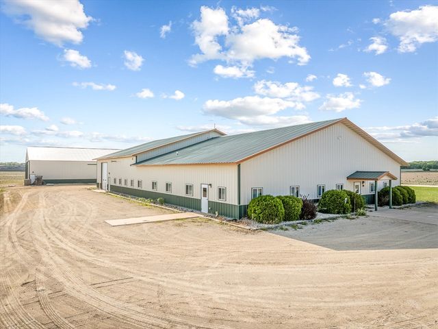 11635 Wange Road, Capron, IL 61012