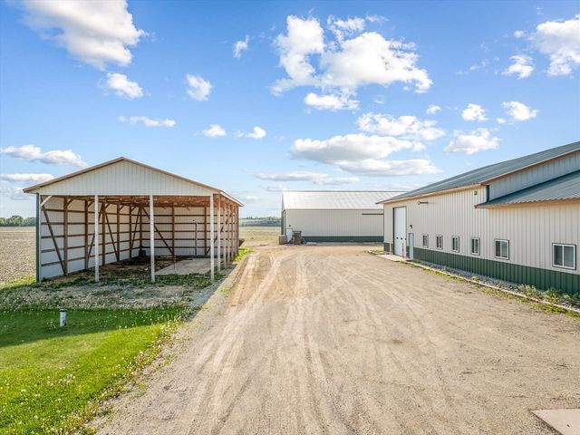 11635 Wange Road, Capron, IL 61012