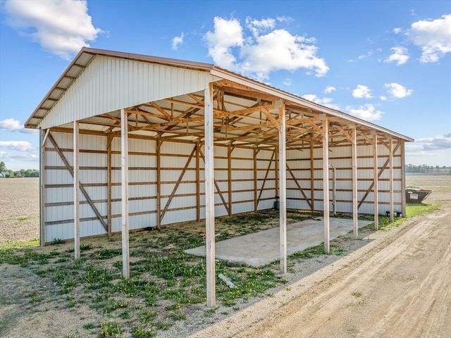 11635 Wange Road, Capron, IL 61012