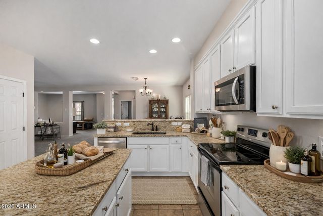 4109 E DEVON Drive, Gilbert, AZ 85296