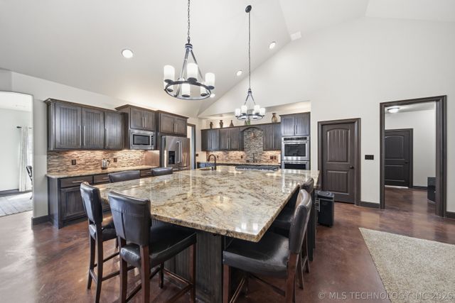 24612 S Wells Ranch Road, Claremore, OK 74019
