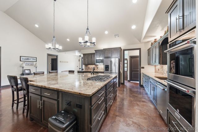 24612 S Wells Ranch Road, Claremore, OK 74019