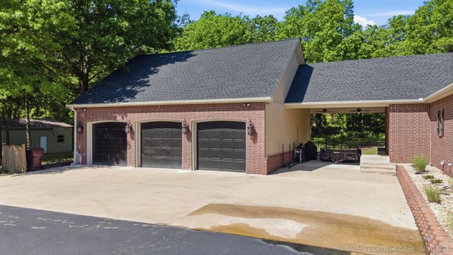 24612 S Wells Ranch Road, Claremore, OK 74019