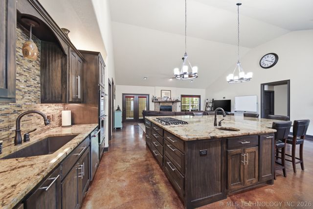 24612 S Wells Ranch Road, Claremore, OK 74019