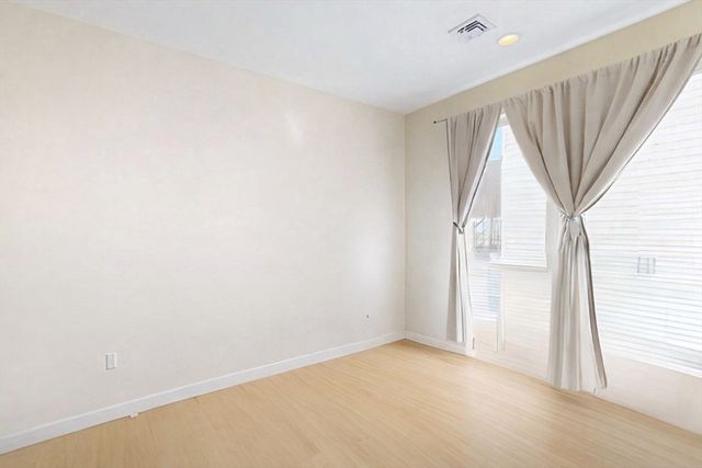 488 Dorchester Ave 3E, Boston, MA 02127