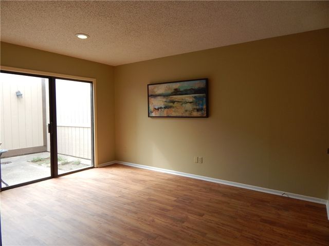 5432 Stonegate Way 16, Corpus Christi, TX 78411
