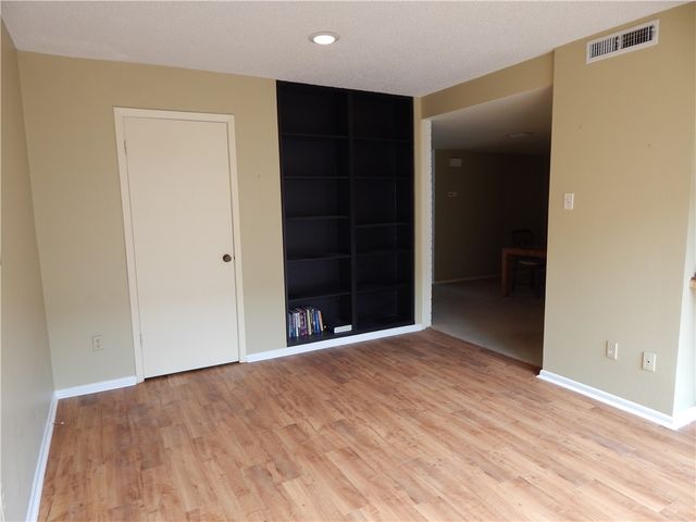 5432 Stonegate Way 16, Corpus Christi, TX 78411